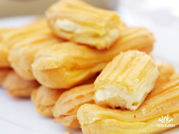 Bánh su kem dài