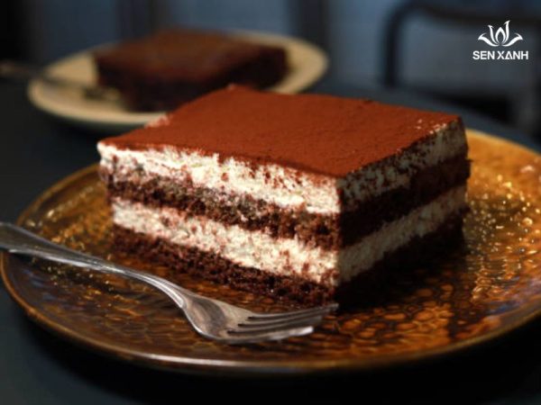 Bánh Tiramisu
