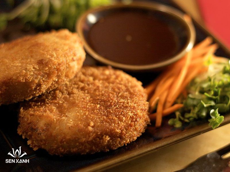 Bánh koroke thịt bò