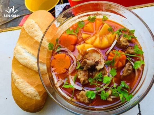 Bò Lagu bánh mì
