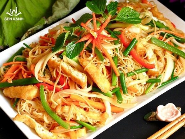 Bún xào Singapore