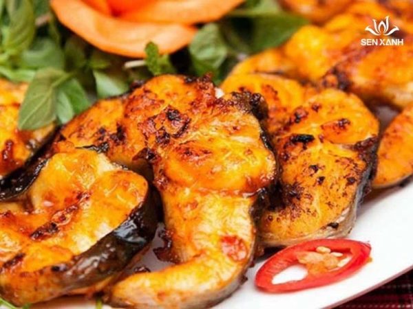 Cá tầm đút lò sốt BBQ