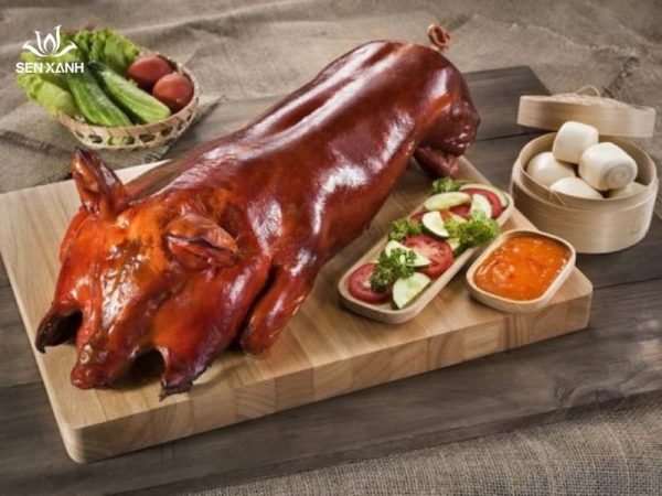 Heo sữa quay lá móc mật