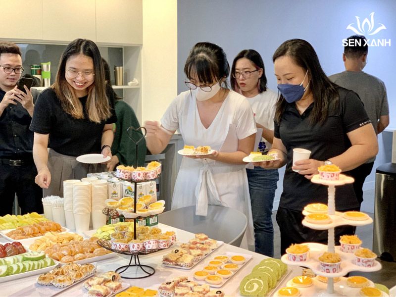 H&igrave;nh ảnh người tham dự tiệc Teabreak