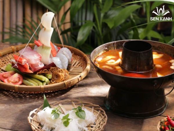 Lẩu hải sản chua cay