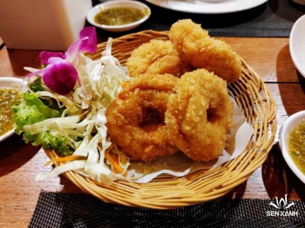 Mực Chiên xù Hình Vòng