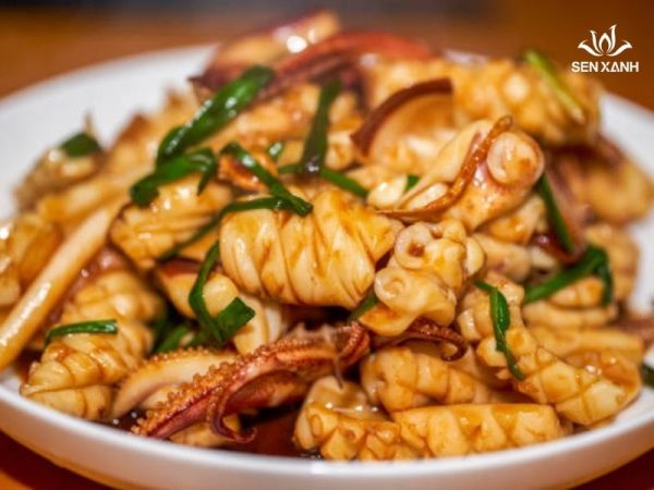 Mực tươi xào thập cẩm