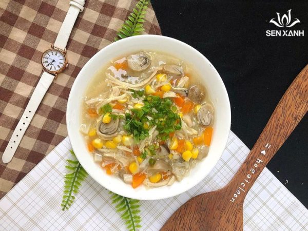 Súp gà thập cẩm
