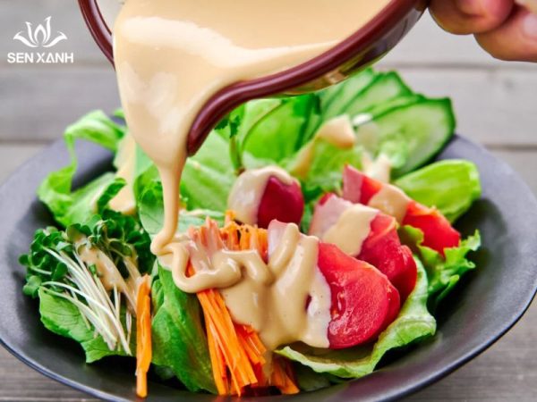 Xà lách dầu giấm sốt dressing