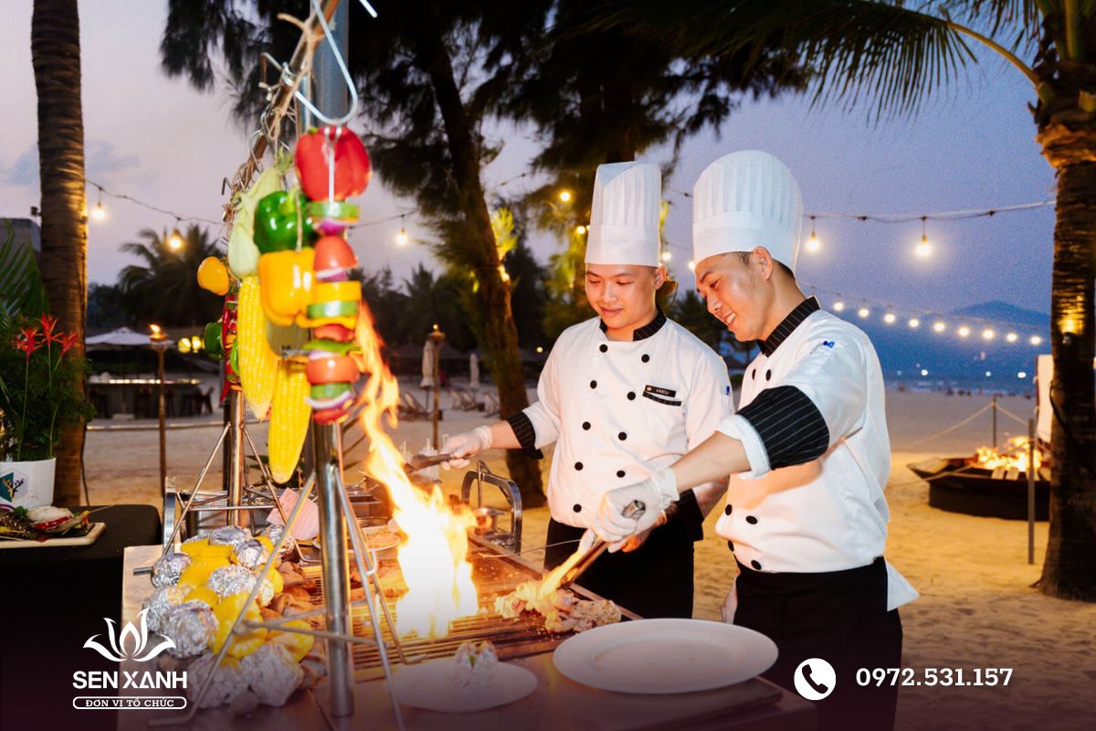Tiệc ngo&agrave;i trời với đa dạng h&igrave;nh thức