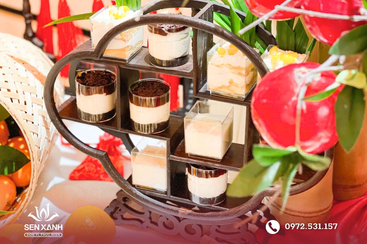 B&aacute;nh ngọt được tr&igrave;nh b&agrave;y tinh tế, đa dạng