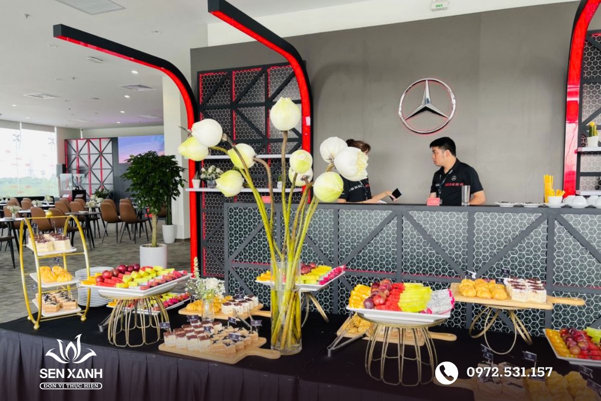 Setup kh&ocirc;ng gian tiệc theo y&ecirc;u cầu