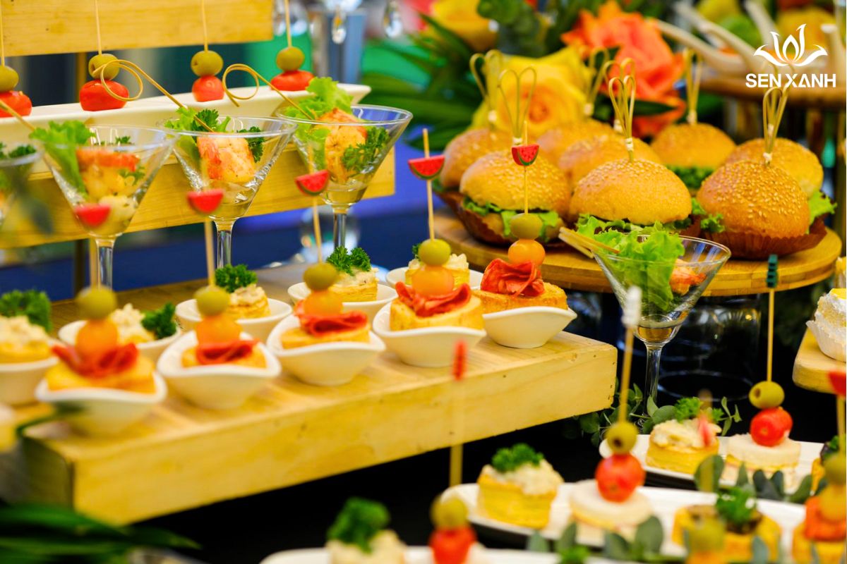 Tiệc cocktail cho buổi gặp gỡ khách hàng tại Hà Nội