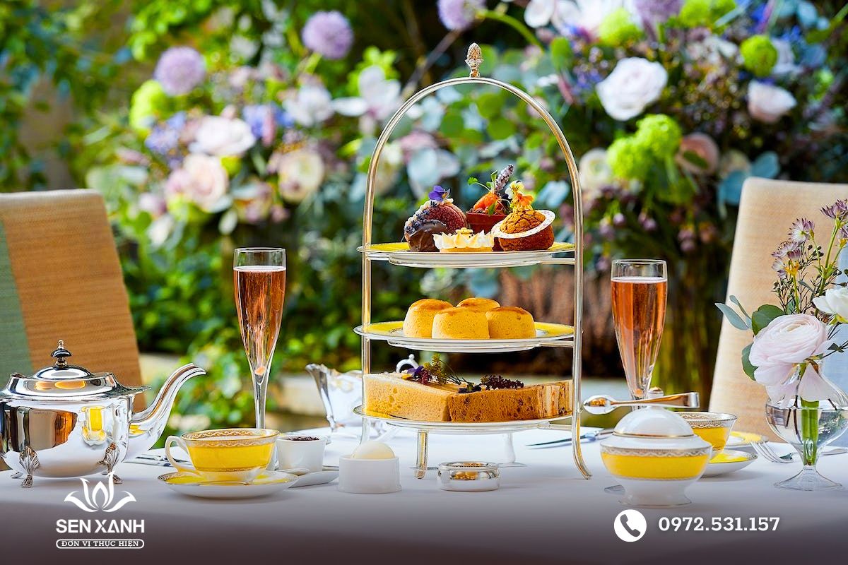 Tiệc tr&agrave; bắt nguồn từ phương T&acirc;y