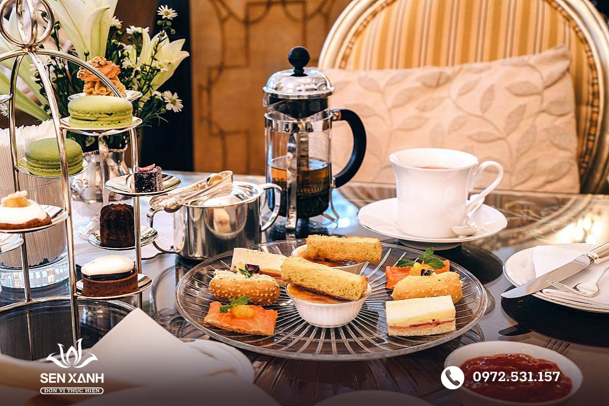 Tiệc tr&agrave; nhẹ nh&agrave;ng v&agrave;o buổi s&aacute;ng