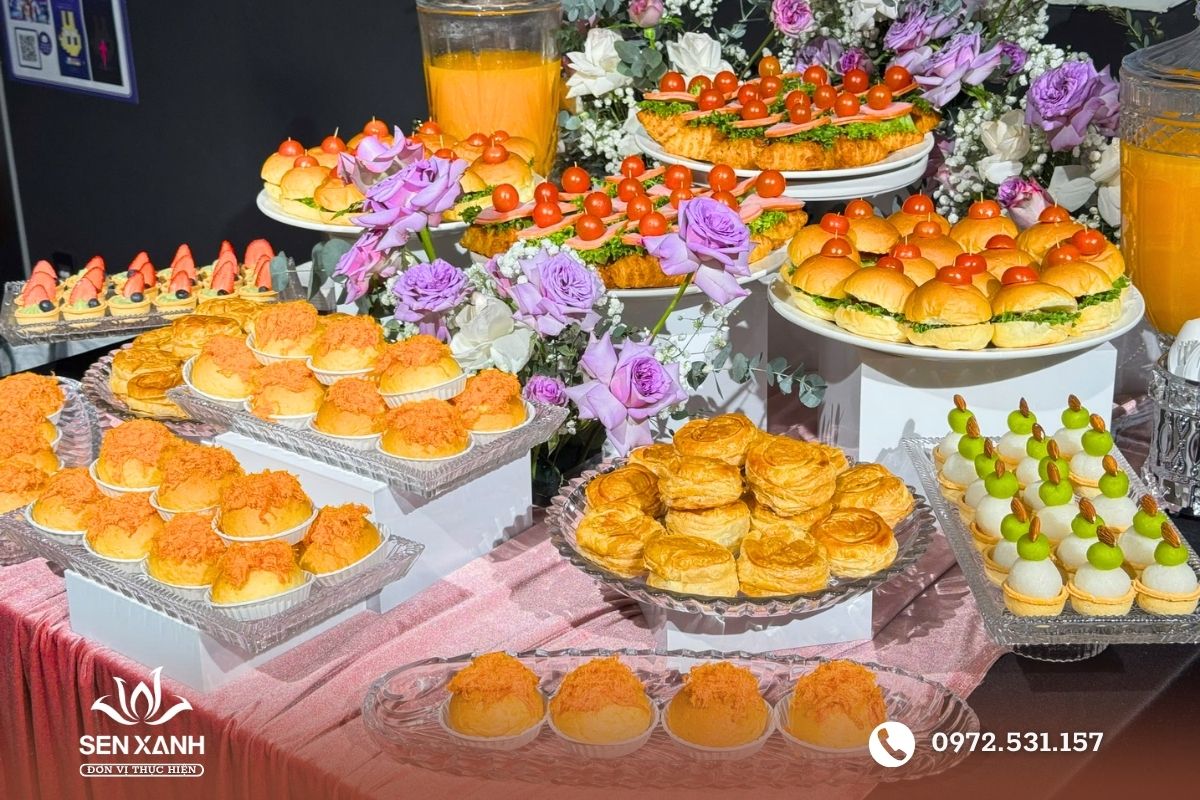 C&aacute;c m&oacute;n finger food mặn v&agrave; ngọt hấp dẫn