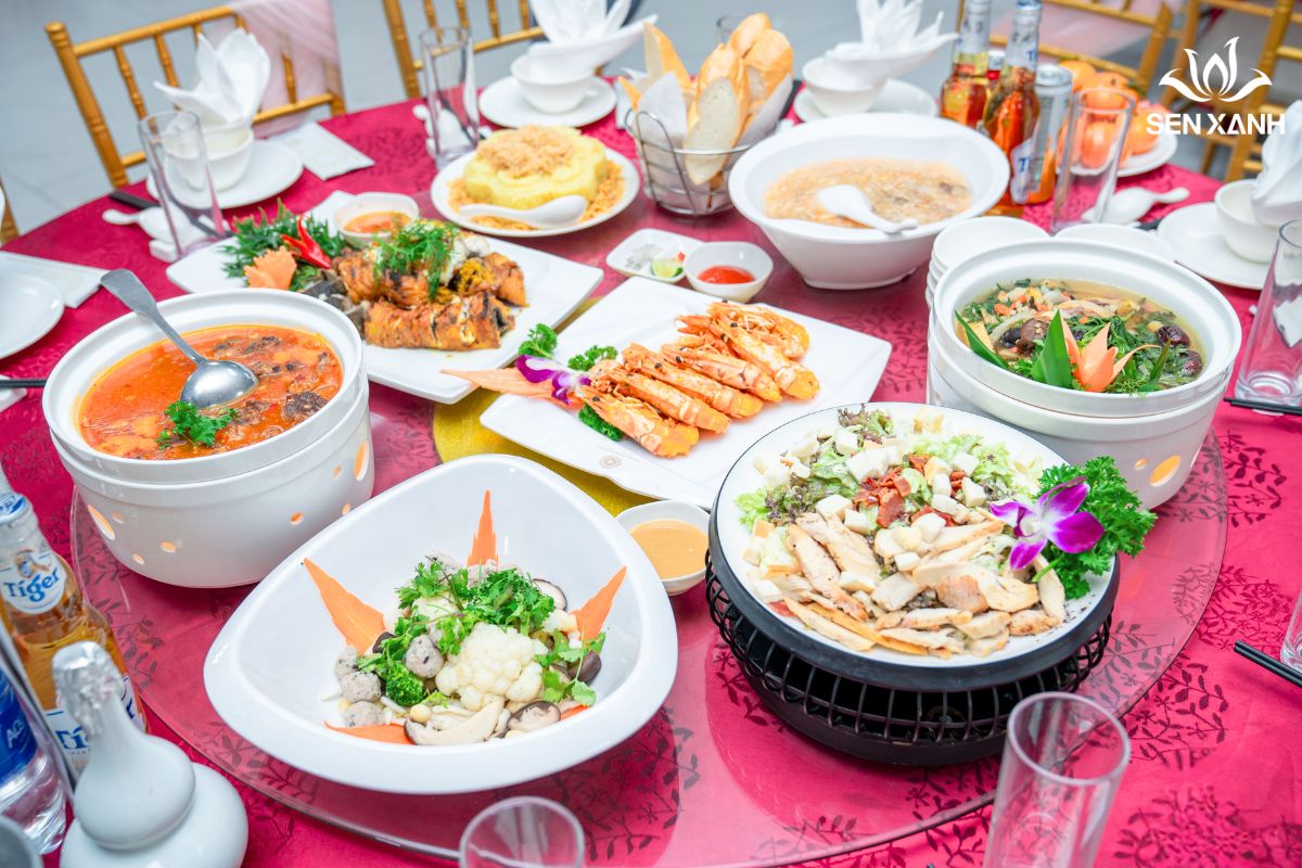 Đặt tiệc tân gia trọn gói tại nhà