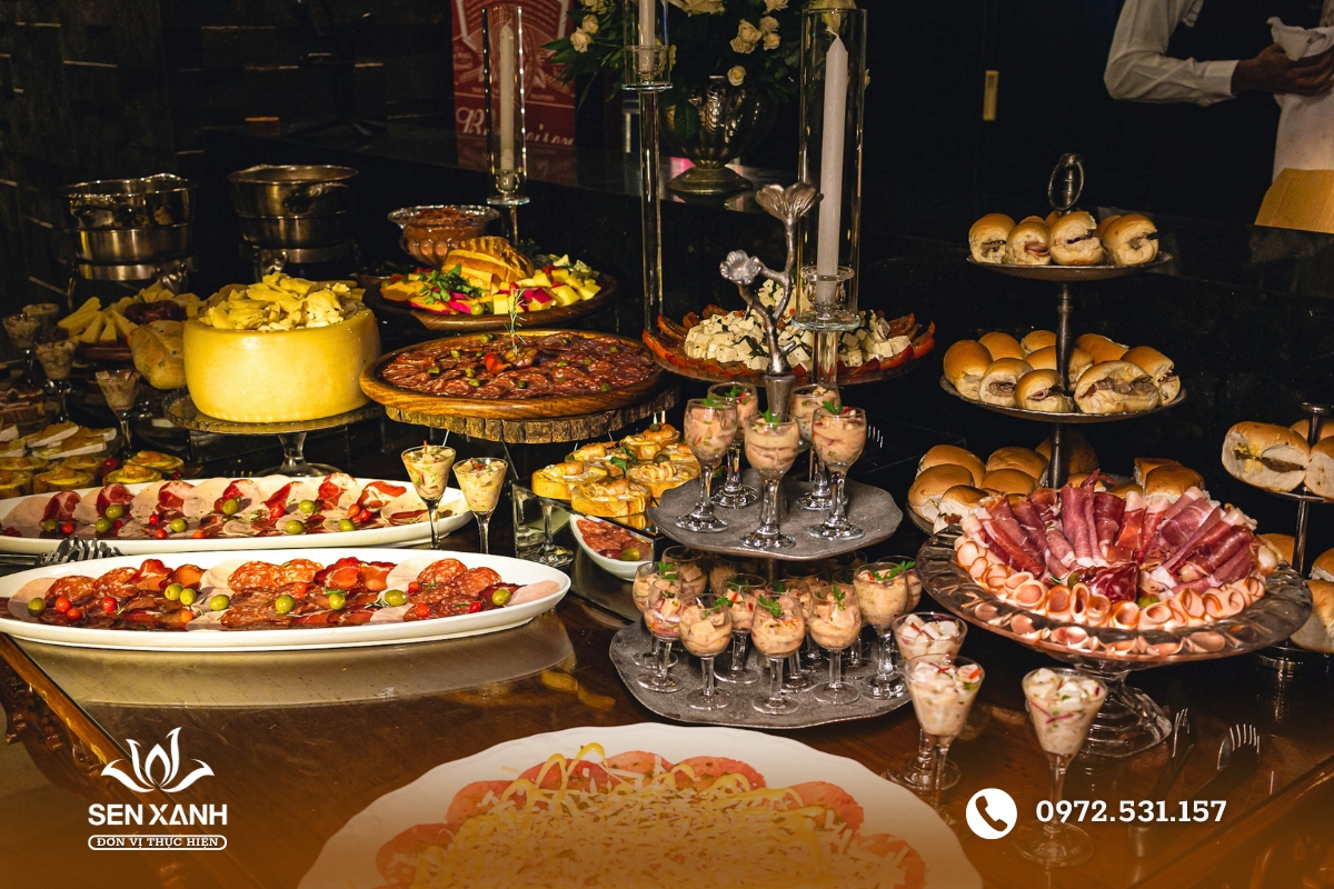 Tiệc buffet với nhiều loại h&igrave;nh thức trải nghiệm