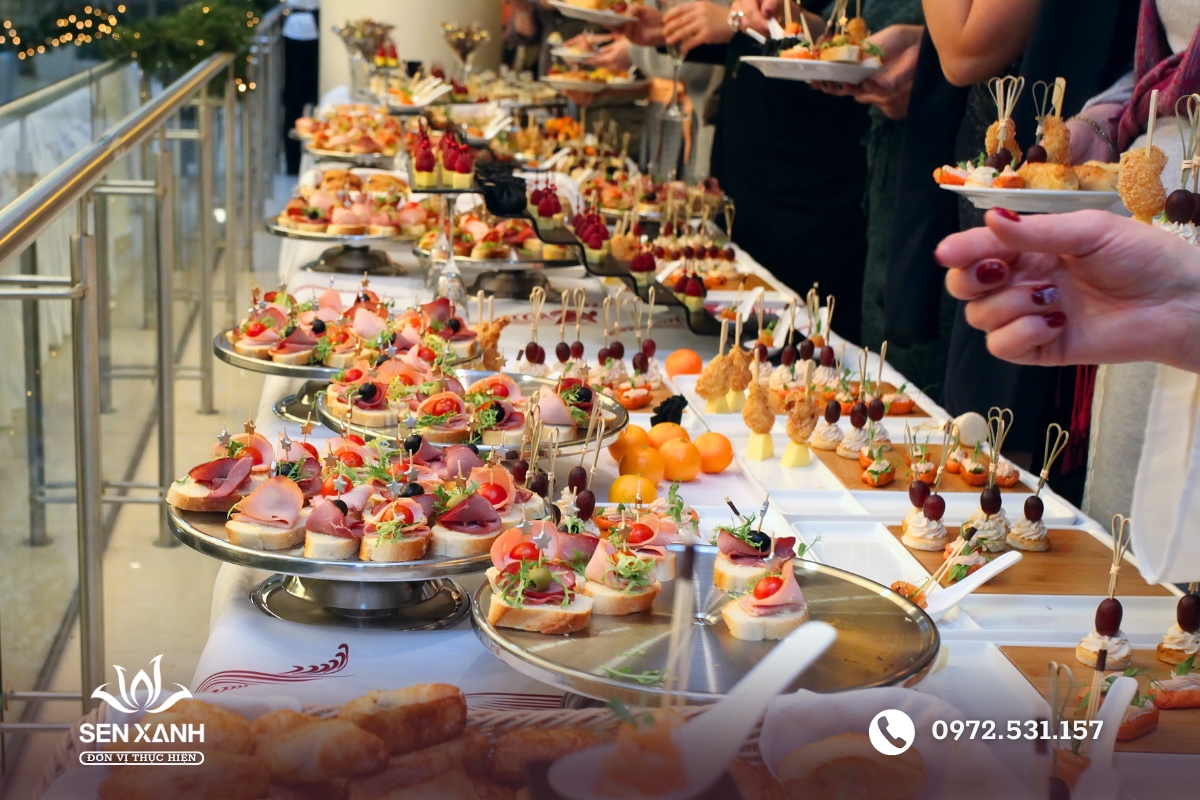 Tiệc finger food tại c&aacute;c buổi hội thảo