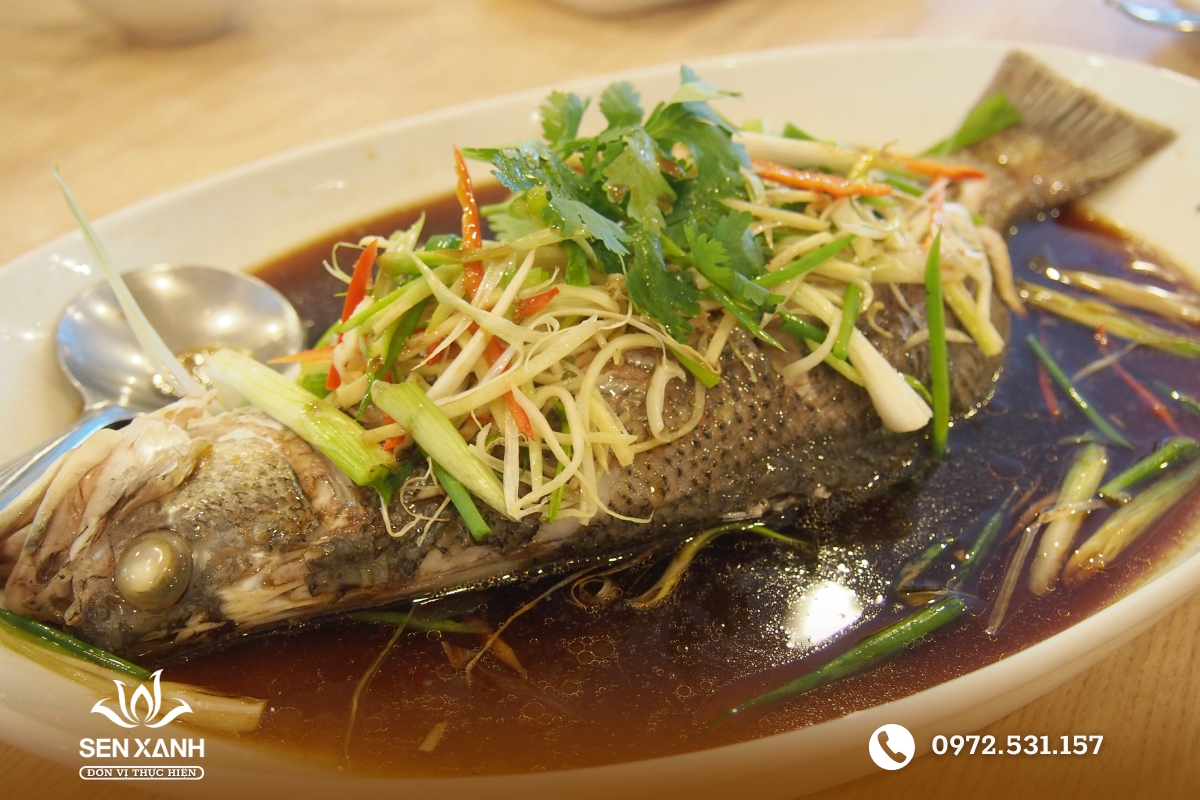 C&aacute; song hấp x&igrave; dầu Hồng K&ocirc;ng m&oacute;n hải sản tinh tế&nbsp;