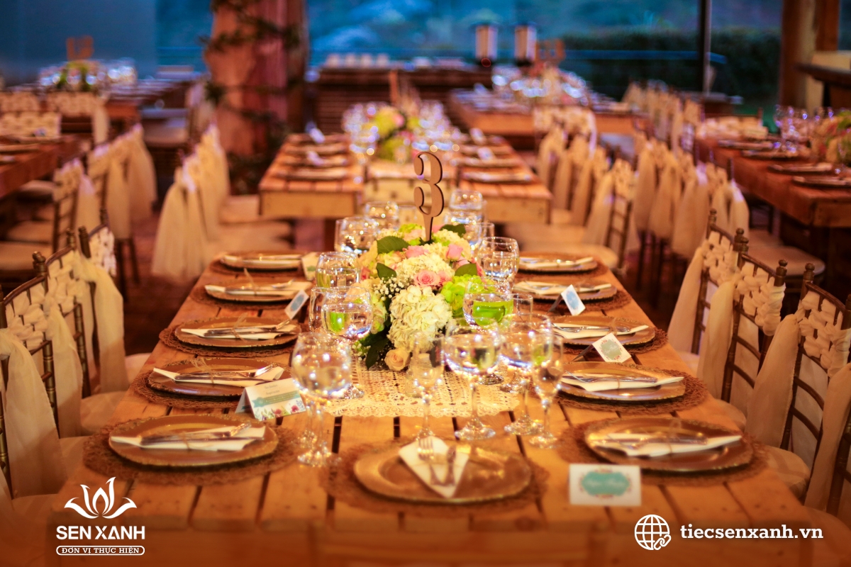 Đội ngũ setup tiệc hội nghị chuy&ecirc;n nghiệp&nbsp;