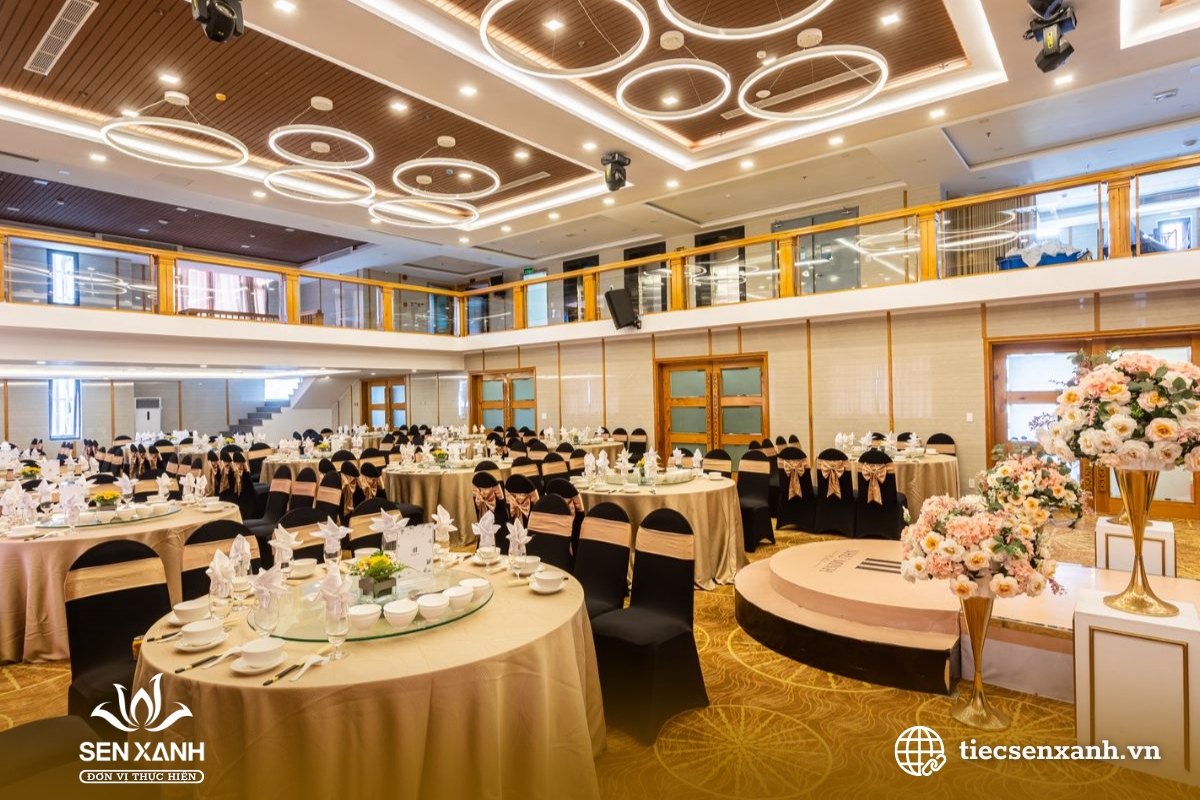 Kh&ocirc;ng gian tiệc hội thảo sang trọng