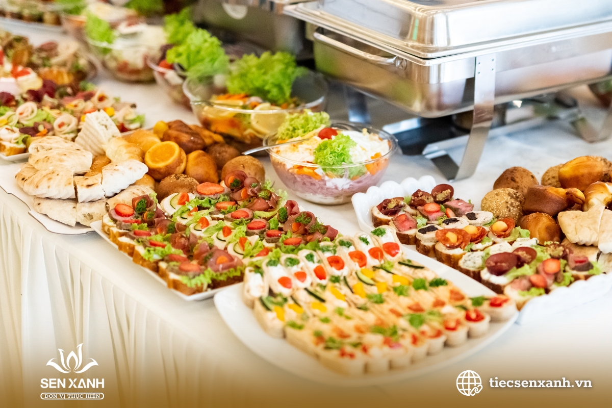 Thực đơn buffet 2 kết hợp phong cách Á-Âu Thực đơn buffet 2 kết hợp phong cách Á-Âu