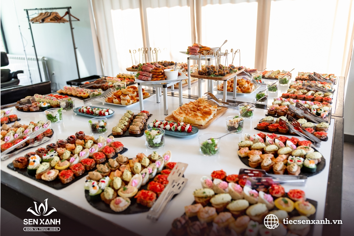 Tiệc hội nghị trọn g&oacute;i cho doanh nghiệp