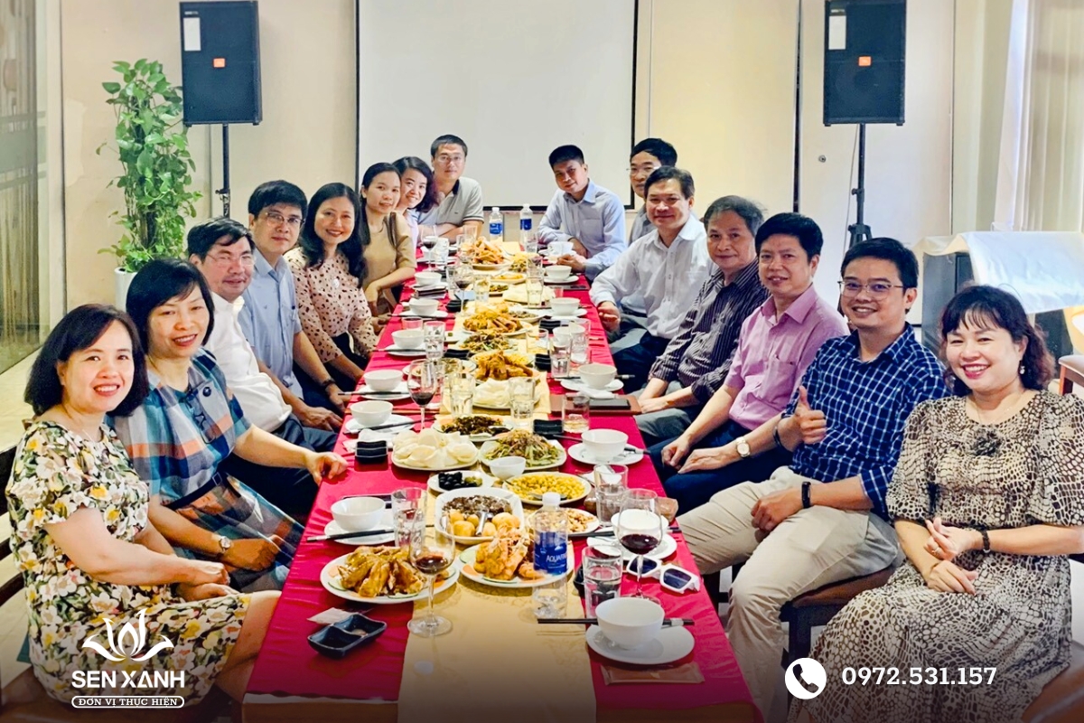 Tri &acirc;n thầy c&ocirc; trong ng&agrave;y Nh&agrave; Gi&aacute;o Việt Nam 20-11