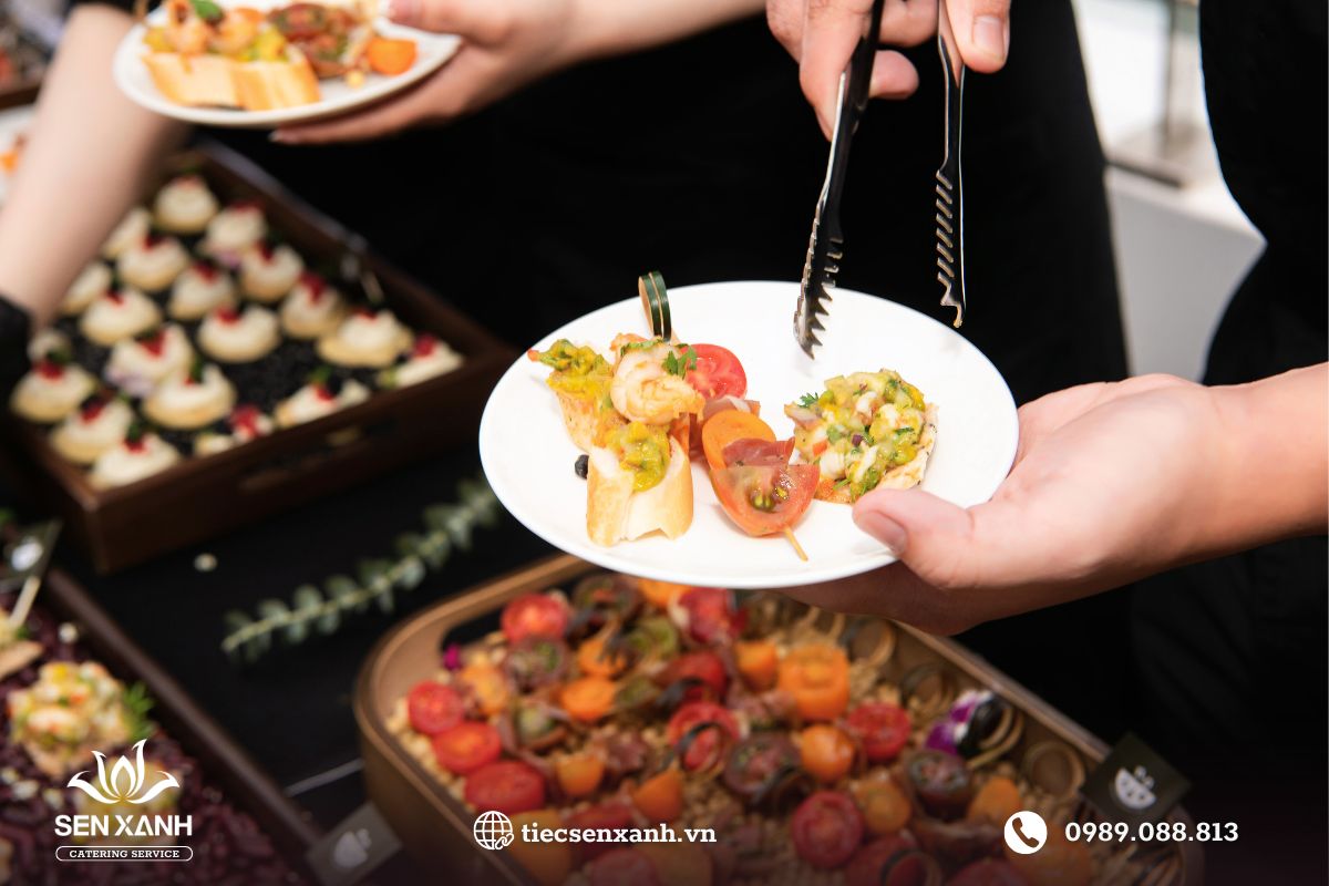 C&aacute;c m&oacute;n ăn Finger food hấp dẫn