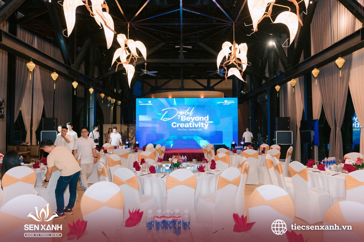 Địa điểm tổ chức gala dinner chuy&ecirc;n nghiệp