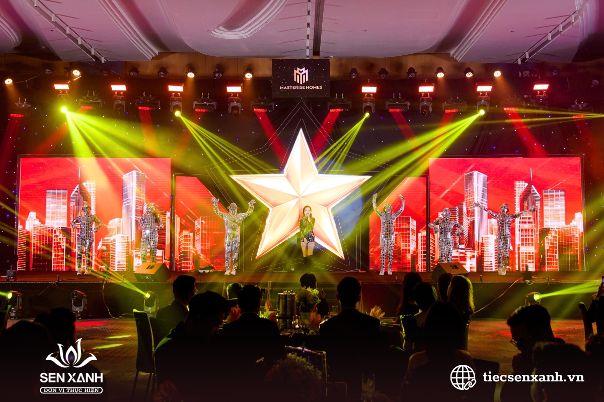 Dịch vụ tổ chức tiệc tất ni&ecirc;n trọn g&oacute;i tại Tiệc Sen Xanh