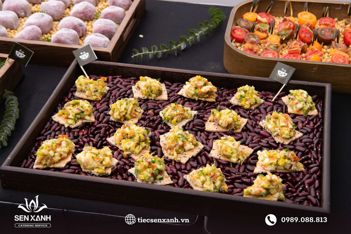 M&oacute;n canape hấp dẫn