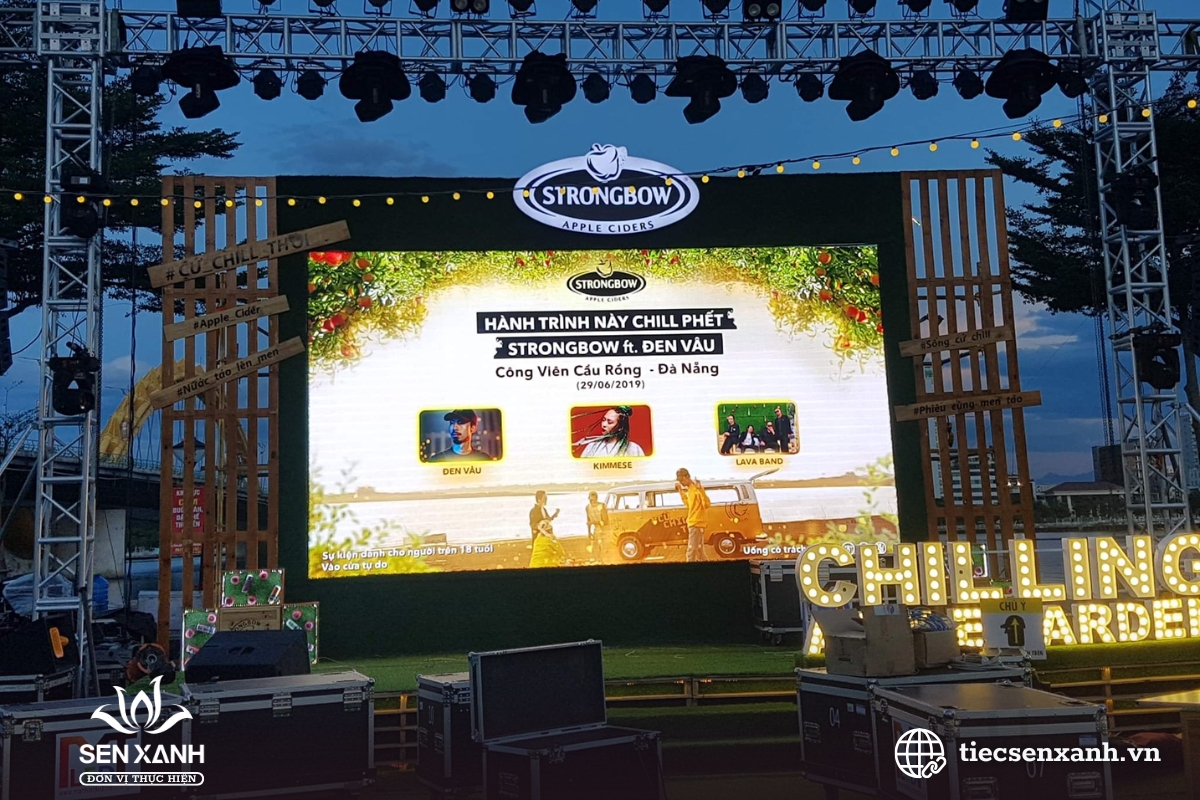 Setup kh&ocirc;ng gian, m&agrave;n h&igrave;nh led cho tiệc gala dinner