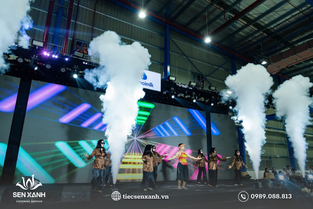 S&acirc;n khấu b&ugrave;ng nổ &ndash; Hiệu ứng chinh phục mọi &aacute;nh nh&igrave;n